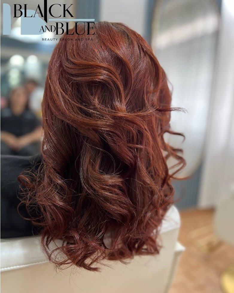 “Tu estilo, siempre en su mejor versión”Color impecable, textura saludable y resultados que te h.jpg